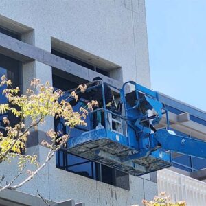 window cleaning service in Thousand Oaks